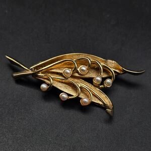 Boucher Faux Pearl Lily of The Valley Brooch Gold Tone Vintage Jewelry
